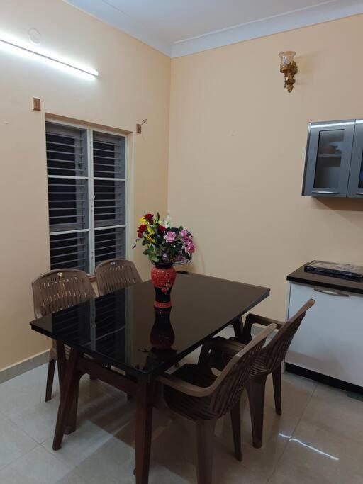 S R Luxurious Fully Ac 3 Bhk Bunglow مَسّور المظهر الخارجي الصورة